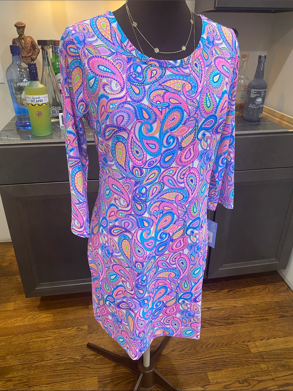 Lulu B stretch dress rounded collar vibrant paisley resort wrinkle free SPF - Picture 4 of 17
